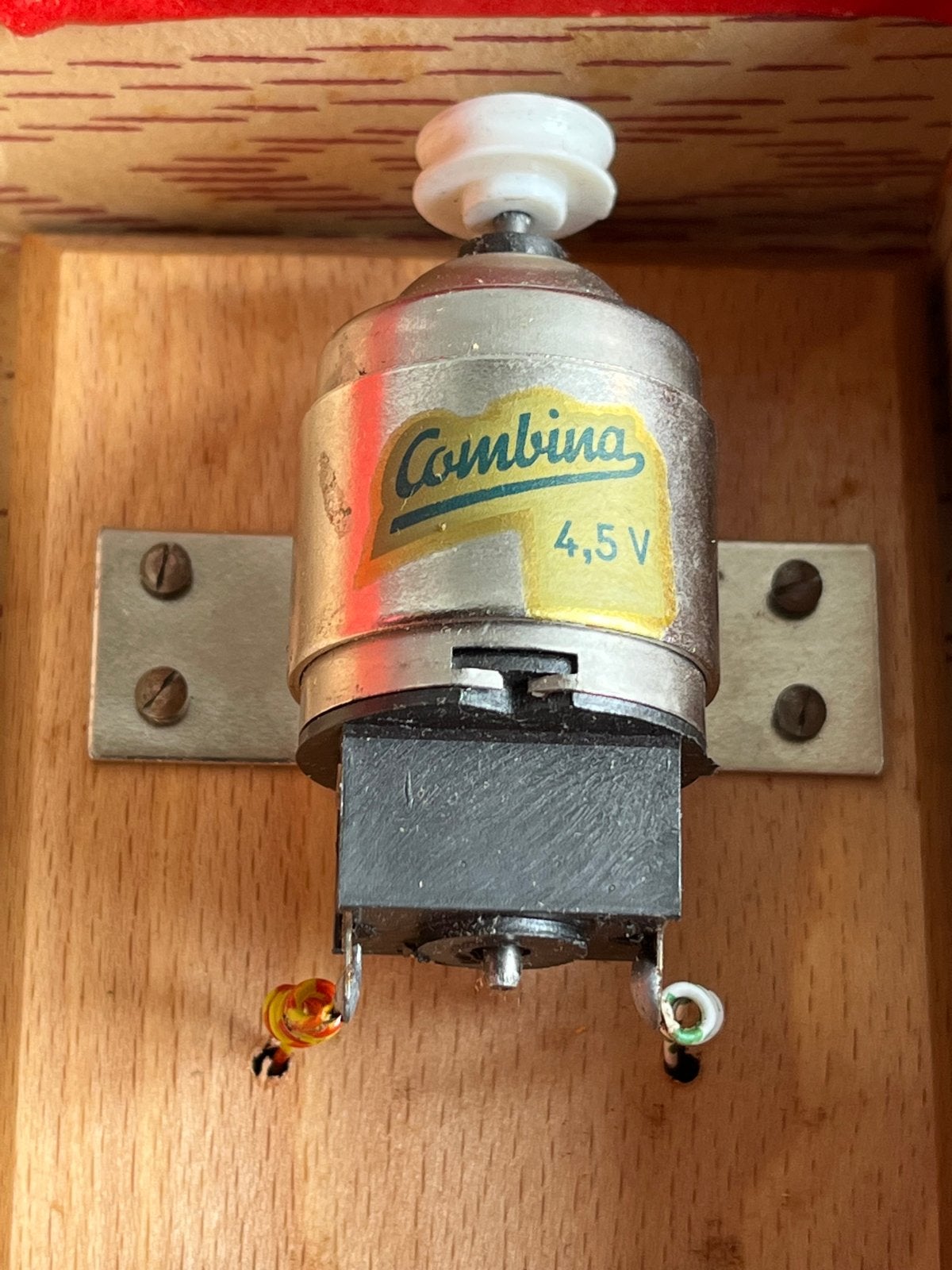 Vintage Combina Speelgoedmotor 4.5V met doosje, Ophalen of Verzenden