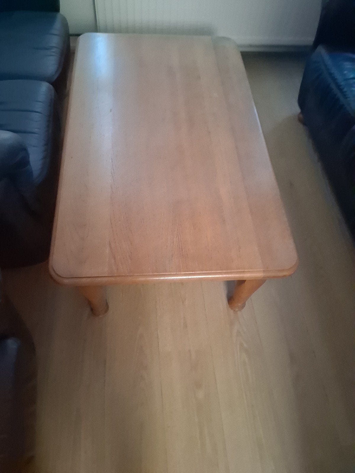 Gratis: Blauwe 3-zits, 2-zits bank, fauteuil en salontafel., Ophalen, Gebruikt, Leer