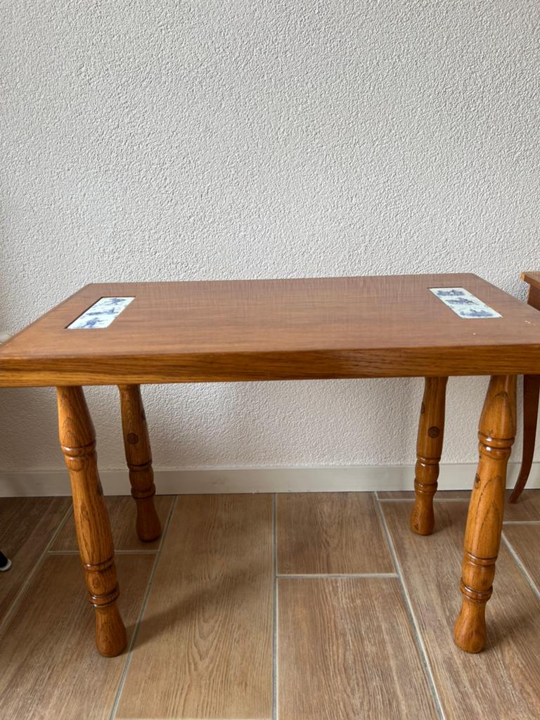 Bijzettafeltje met delfs blauw tegeltjes, Ophalen, Rond, Minder dan 55 cm, 45 tot 60 cm