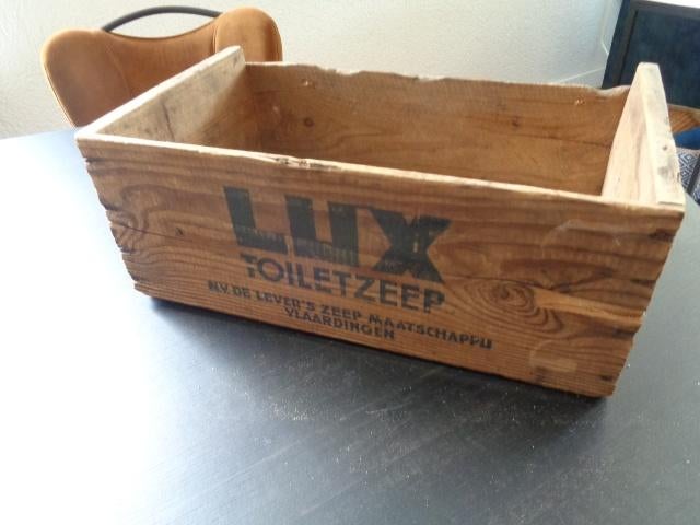 Oude houten kist voor zeep Lux Toiletzeep Lever Vlaardingen., Ophalen of Verzenden, Gebruikt, Verpakking