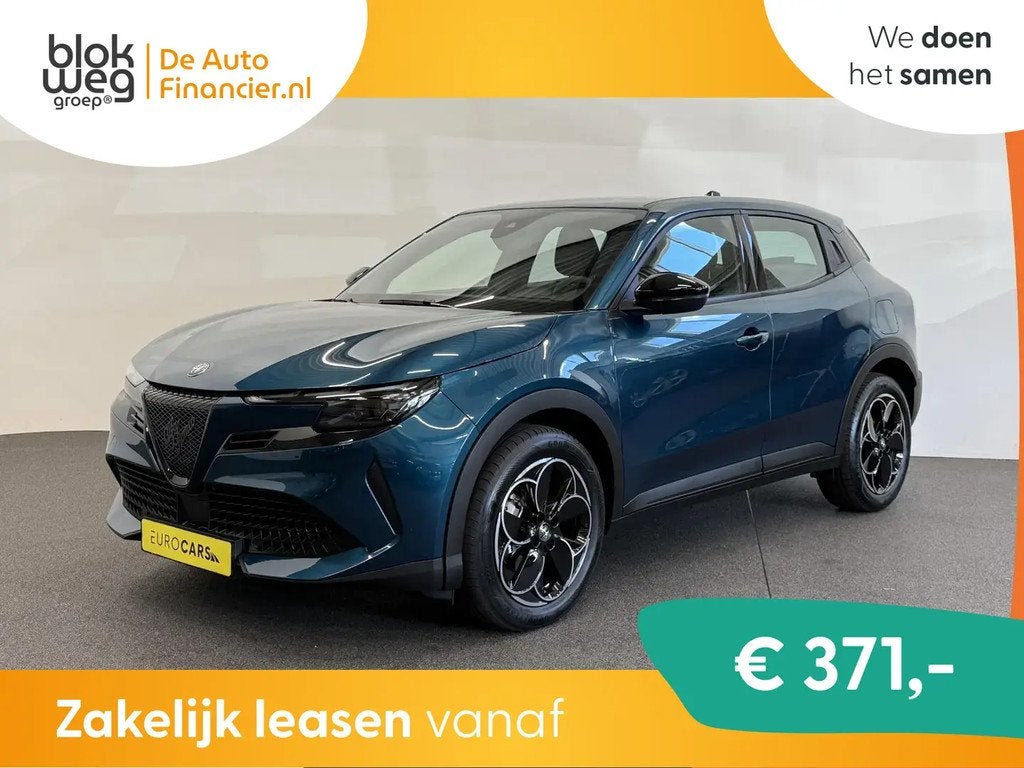 Alfa Romeo Junior Elettrica Automaat 156PK € 27.890,00, Automaat, Stof, Gebruikt, Blauw