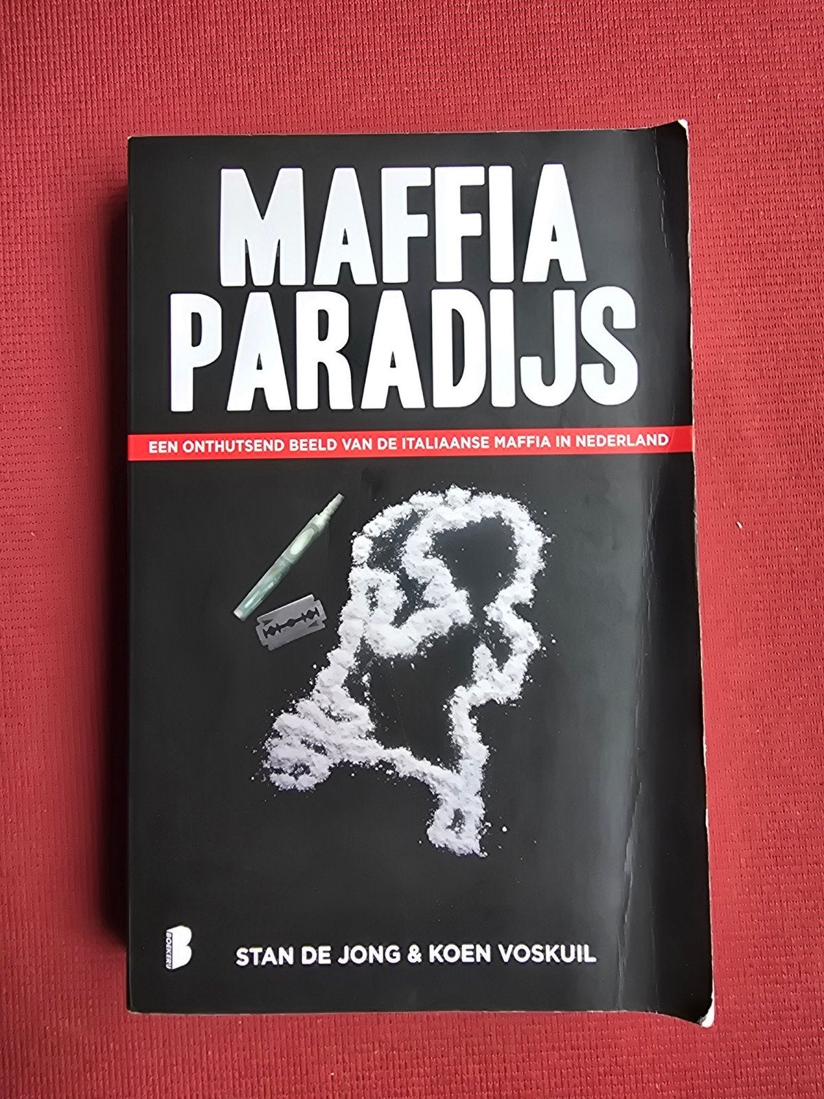 Maffia Paradijs: Italiaanse Maffia in Nederland, Ophalen of Verzenden, Gelezen, Stan de Jong & Koen Voskuil, Nederland