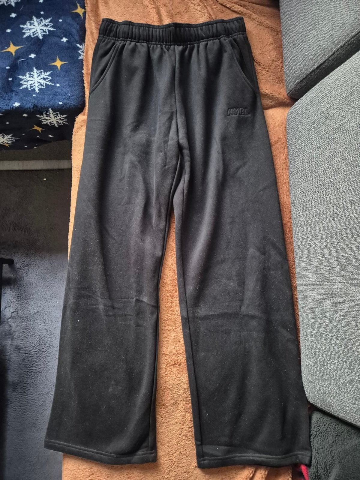 AYBL Classic Plush Oversized Straight Leg Joggers, Zwart, Nieuw, Ophalen of Verzenden, Maat 42/44 (L)