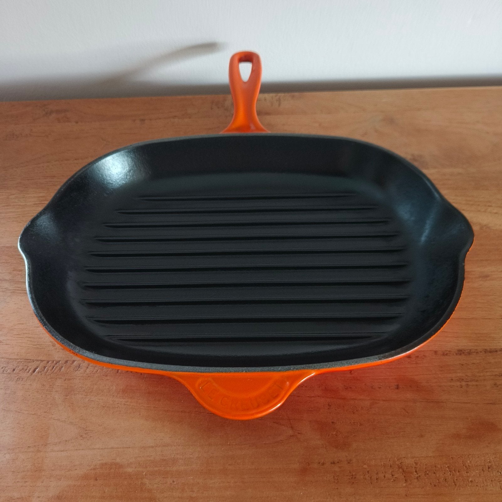 Le Creuset Signature Enamelled Cast Iron Oval Skillet Grill, Huis en Inrichting, Ophalen of Verzenden, Zo goed als nieuw, Gietijzer