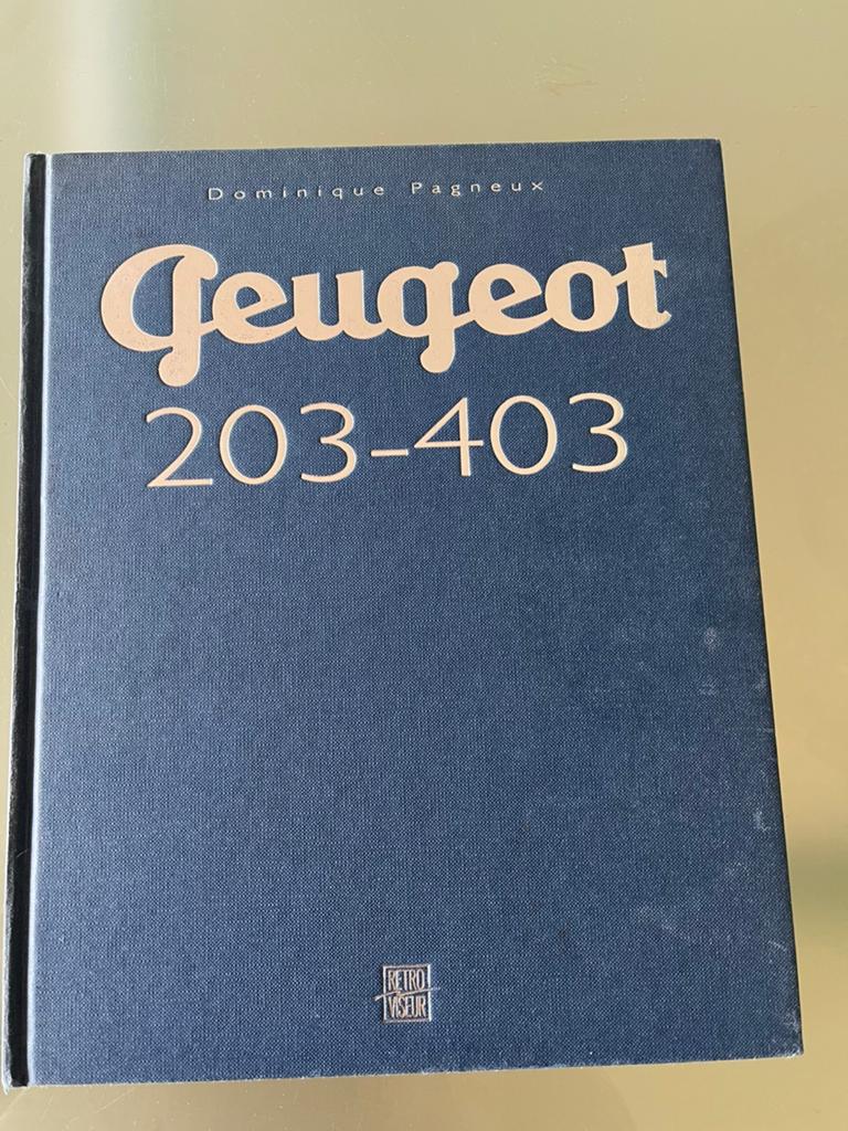 boek PEUGEOT 203-403 retroviseur, Ophalen of Verzenden, Zo goed als nieuw, Peugeot