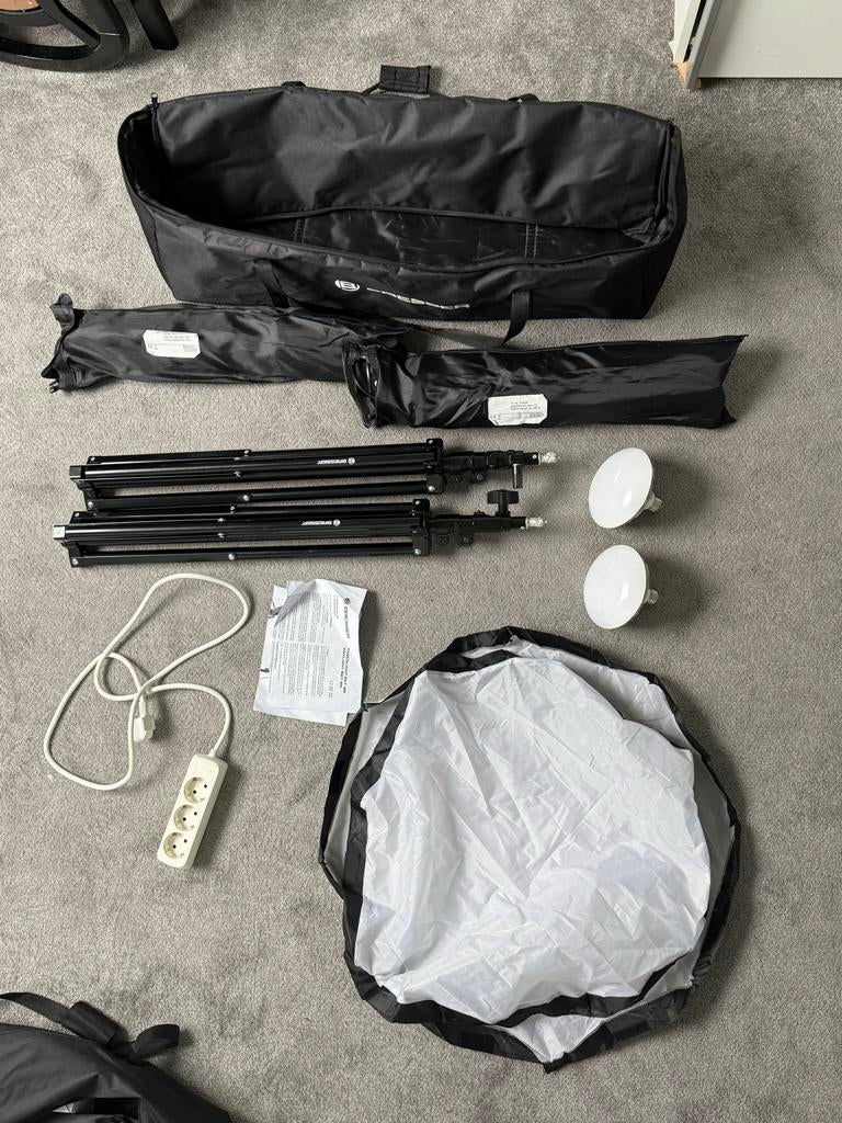 Bresser Fotostudioset BR-2860 2x50W LED Daglichtset, Ophalen, Gebruikt, Complete fotostudio