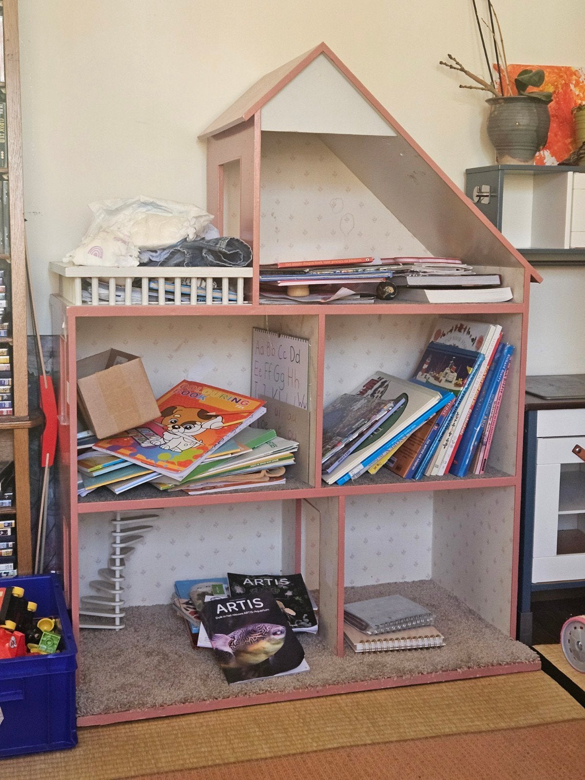 Groot roze houten poppenhuis, Kinderen en Baby's, Speelgoed | Poppenhuizen, Ophalen, Gebruikt, Poppenhuis