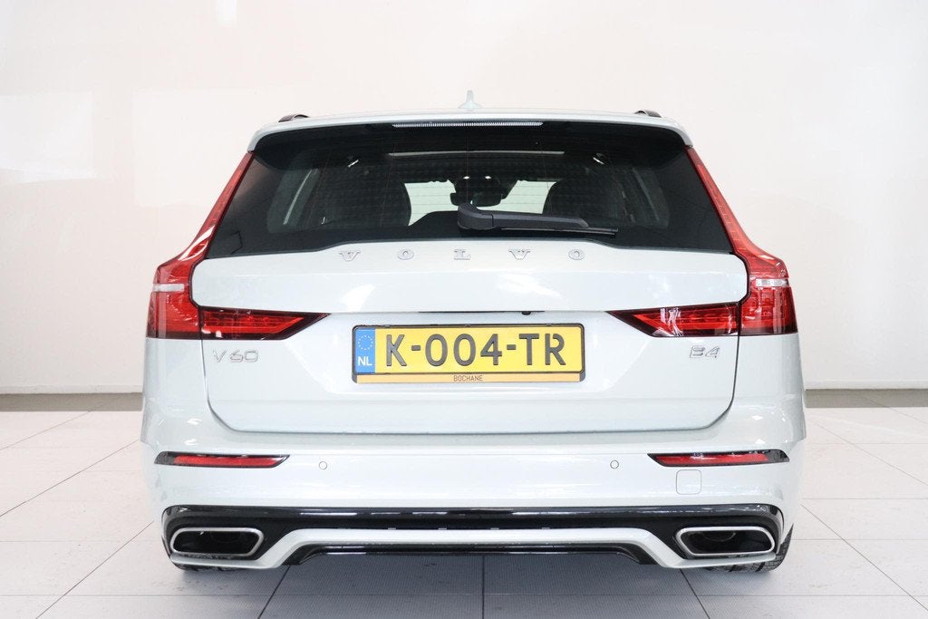 Volvo V60 2.0 B4 R-Design | Panoramadak | Harman Kardon | Ca, 4 cilinders, Leder en Stof, Origineel Nederlands, 102 €/maand