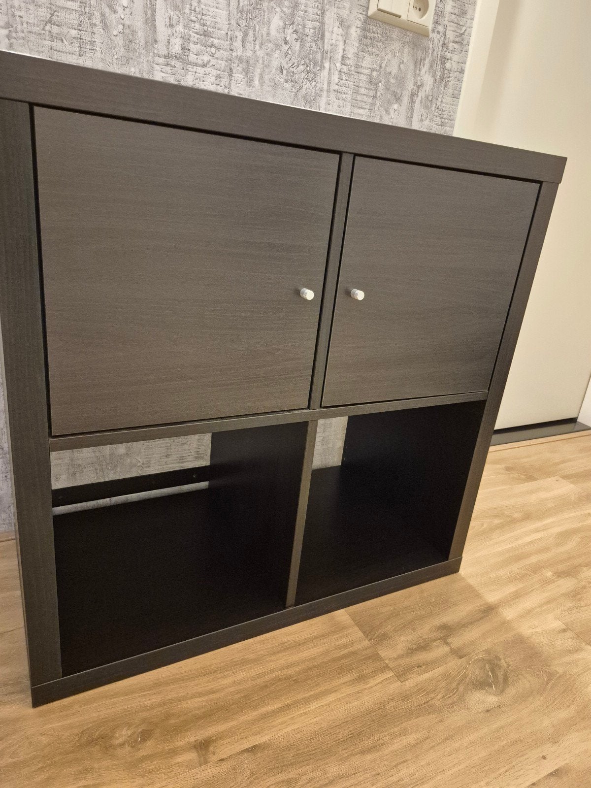 IKEA Kallax Kast met 2 Deuren - Donkerbruin, Ophalen, Gebruikt