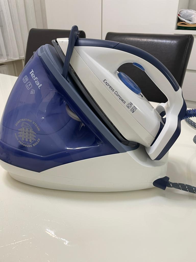 Tefal Express Compact Stoomstrijkijzer - Zo goed als nieuw, Witgoed en Apparatuur, Strijkijzers en Strijkplanken, Ophalen of Verzenden