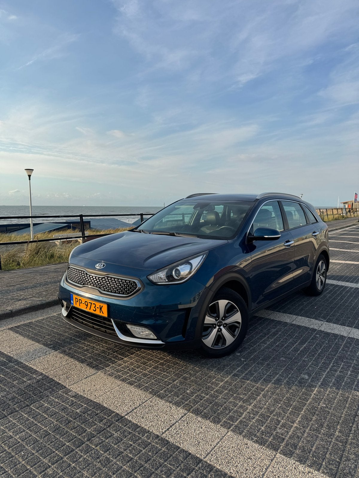 Kia Niro 1.6 GDi Hybrid DynamicLine | CarPlay | 141PK DCT6, 1580 cc, Blauw, Origineel Nederlands, 26 km/l