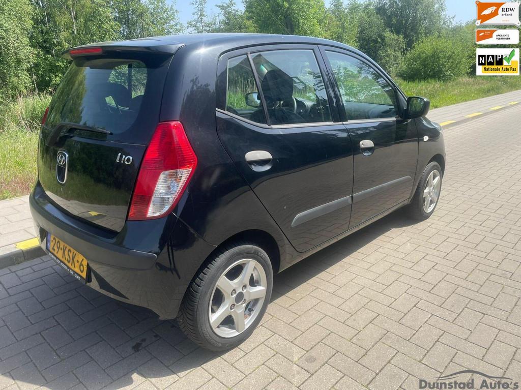 Hyundai i10 1.1 5drs Dynamic Automaat Airco Nap Ondboeken, Gebruikt, 31 €/maand, 4 cilinders, Zwart