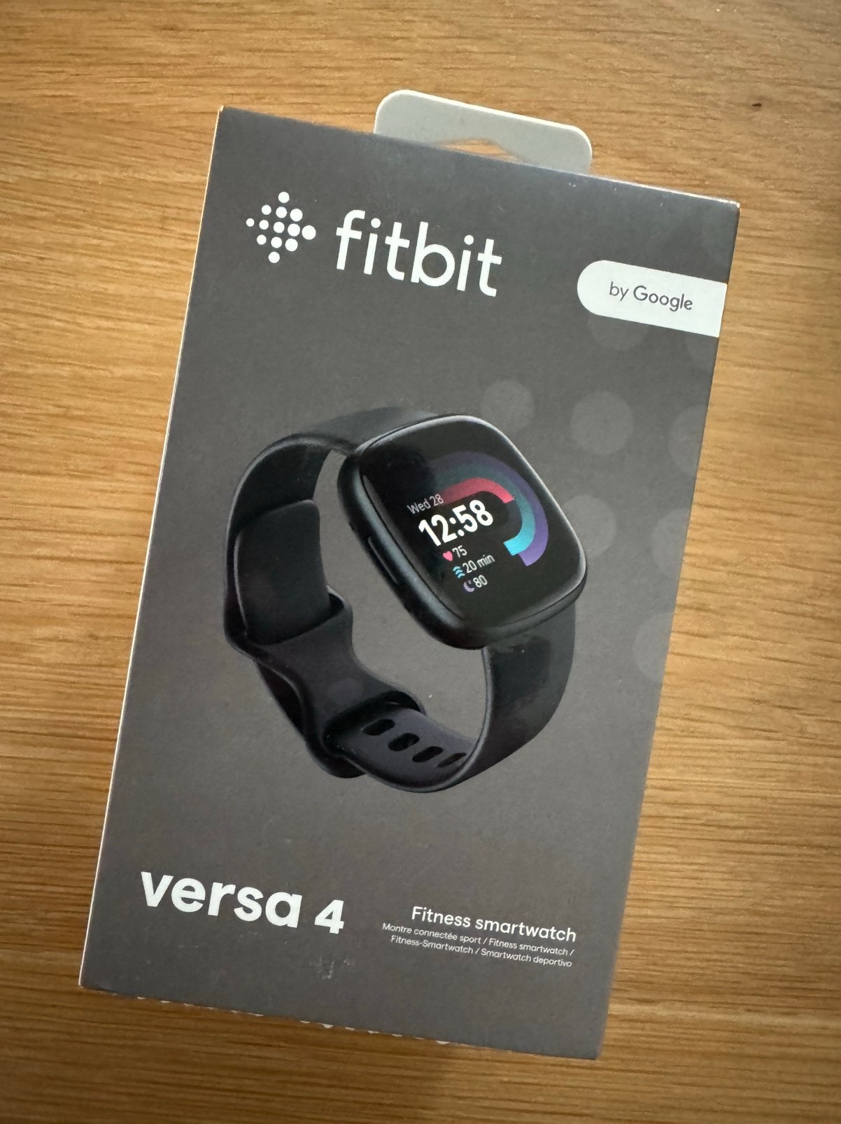 Fitbit Versa 4 zgan, Ophalen of Verzenden, Zo goed als nieuw, Zwart, Android