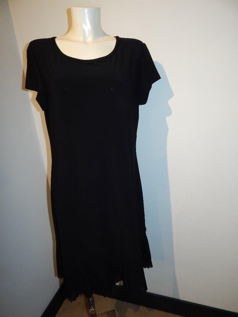 Joseph Ribkoff zwarte stretch jurk onderkant plooi rand D44, Verzenden, Zwart, Maat 42/44 (L), Joseph Ribkoff