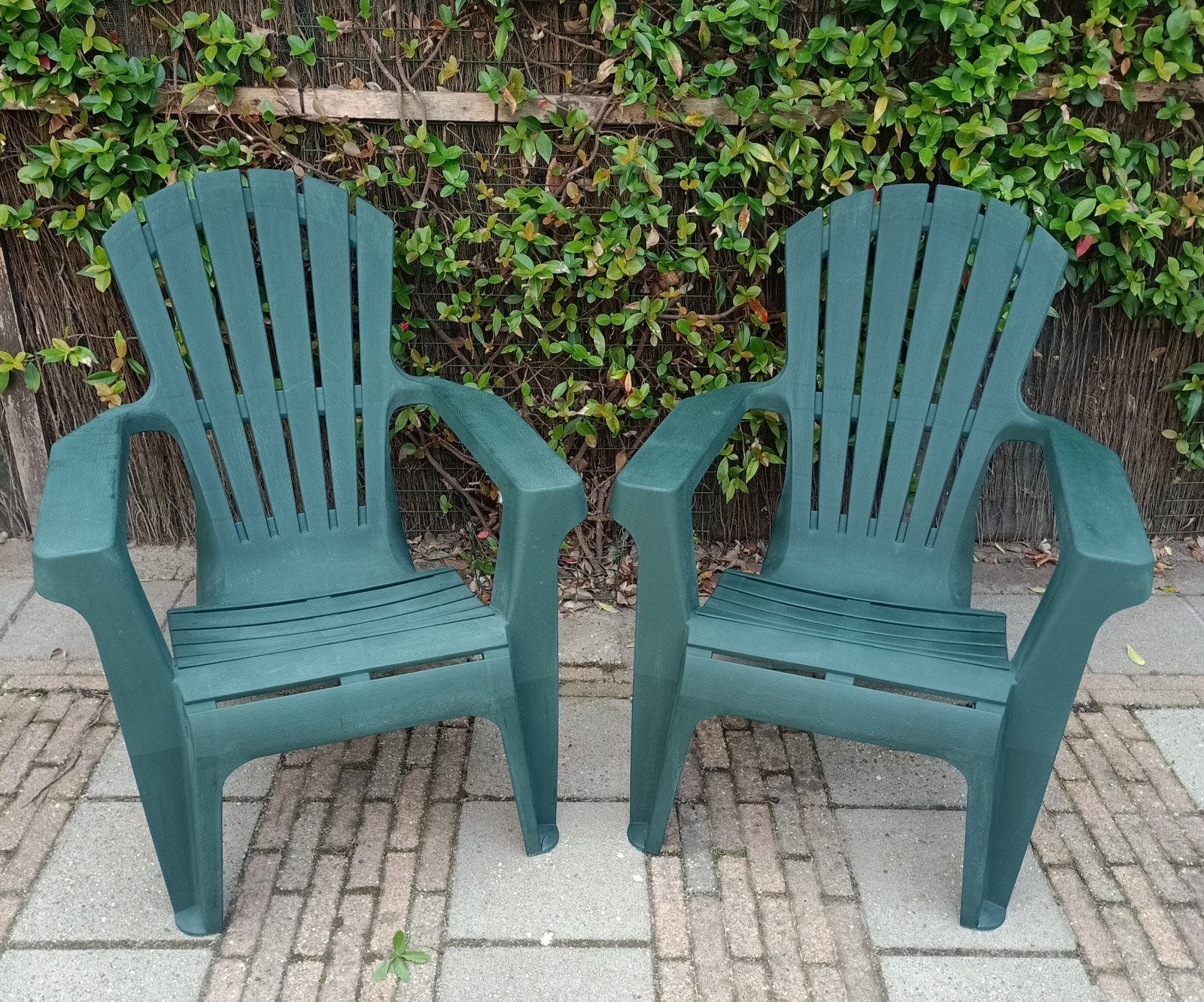 2x Kunststof Lounge Tuinstoel Groen, Ophalen, Gebruikt