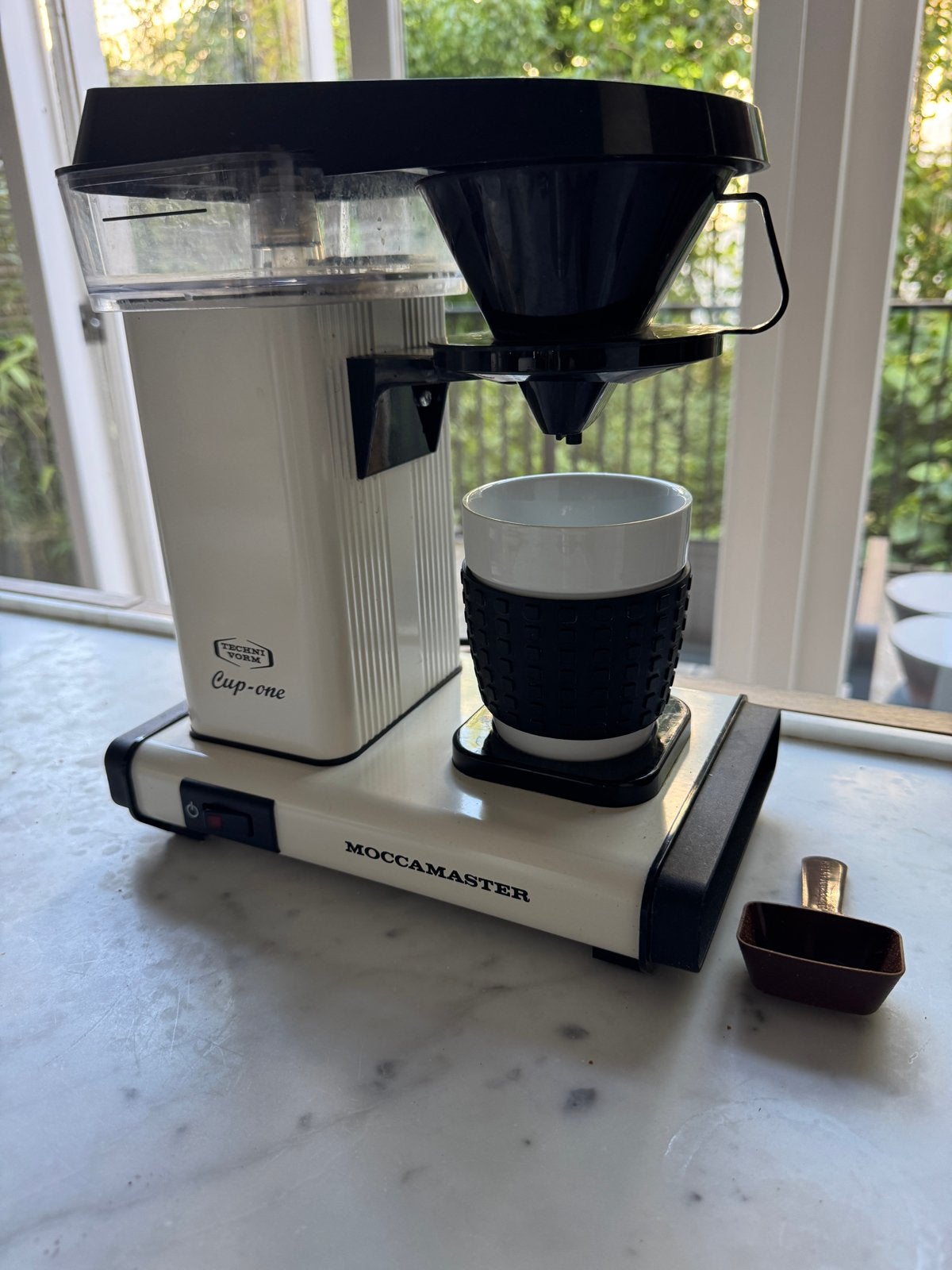 Moccamaster Cup-One - Zo goed als nieuw - Inclusief filters, Koffiemachine, Gemalen koffie, Ophalen of Verzenden, Zo goed als nieuw