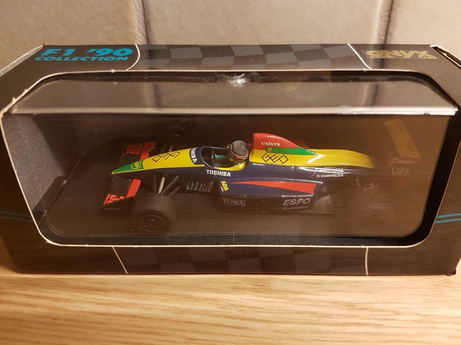 F1 larrousse lamborghini 090 aguri suzuki 1990, Hobby en Vrije tijd, Modelauto's | 1:43, Ophalen of Verzenden, Zo goed als nieuw
