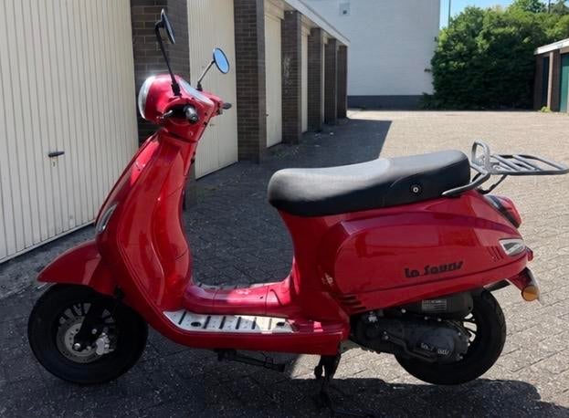 Nette rode La Souris scooter - Lage km stand, Gebruikt, Benzine, Ophalen, Overige merken