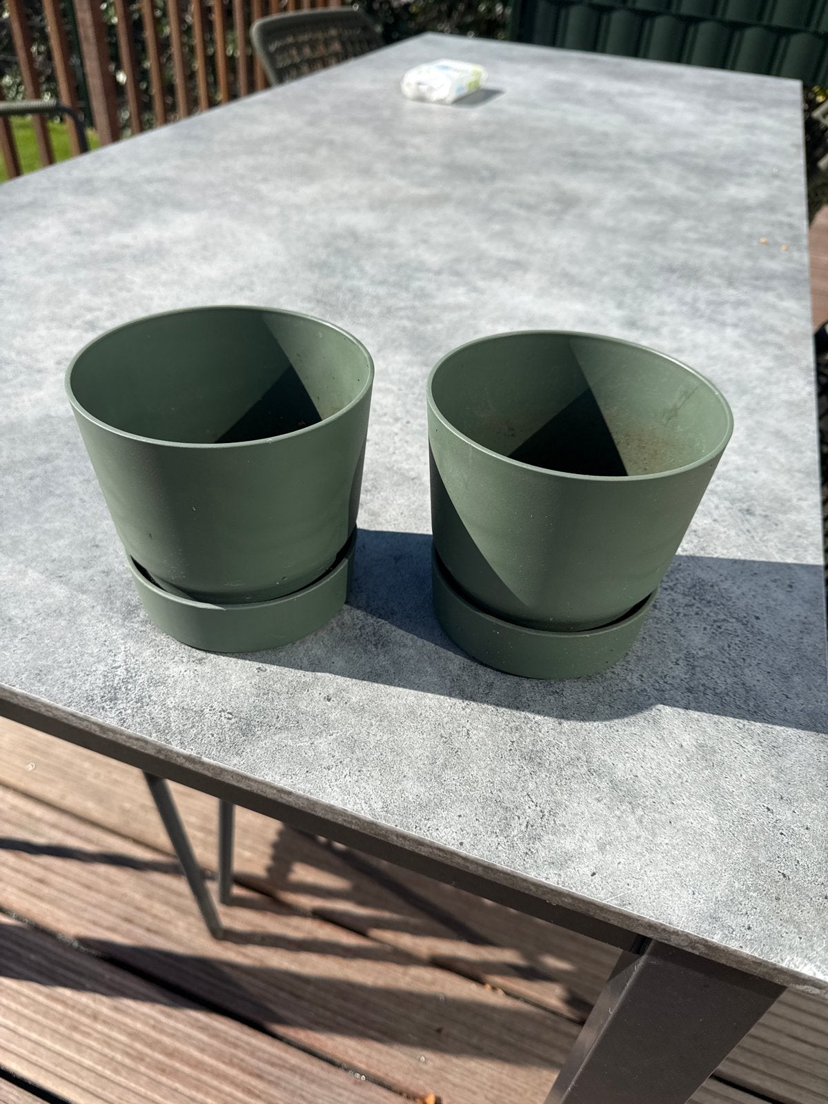 2x Groene bloempot met schotel - 14 cm, Kunststof, Rond, Binnen, Ophalen of Verzenden