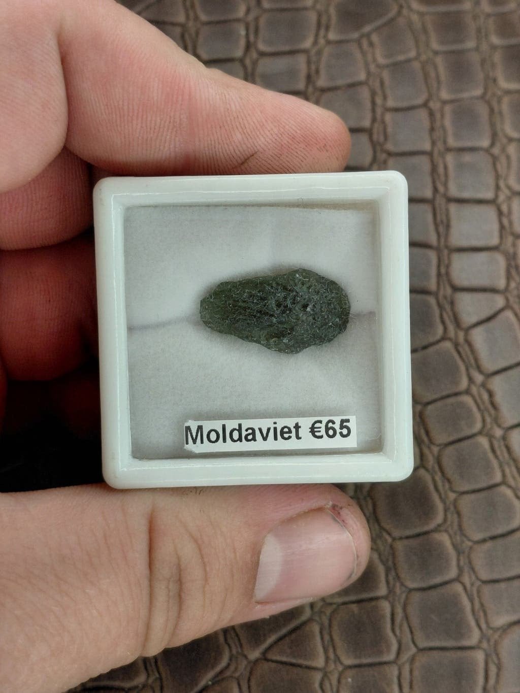 Moldaviet speciment verzamelstuk edelsmid, Sieraden, Tassen en Uiterlijk, Verzenden, Nieuw