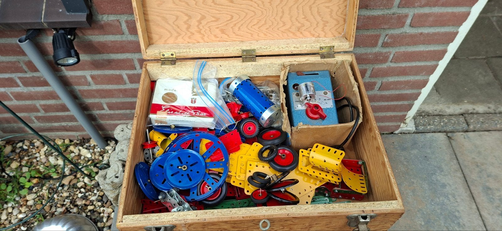 Vintage Meccano Bouwdoos met Motor en Onderdelen, Ophalen, Gebruikt