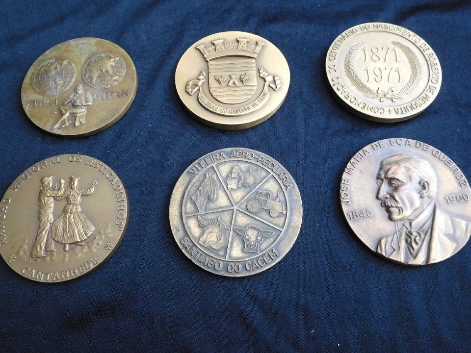 Antiek Vintage Bronzen herdenkings Plak uit Portugal in, Antiek en Kunst, Ophalen, Brons