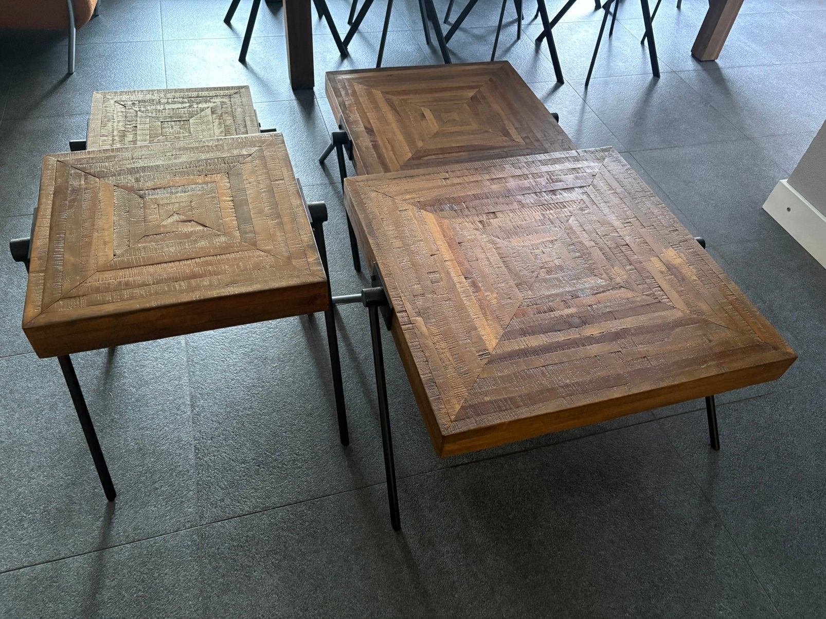 By-Boo Square set 2 bijzettafels + 2 bijpassende salontafels, Minder dan 55 cm, Vierkant, Zo goed als nieuw, Hout