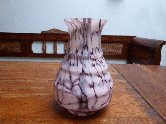 Art deco opaline vaas, Scailmont