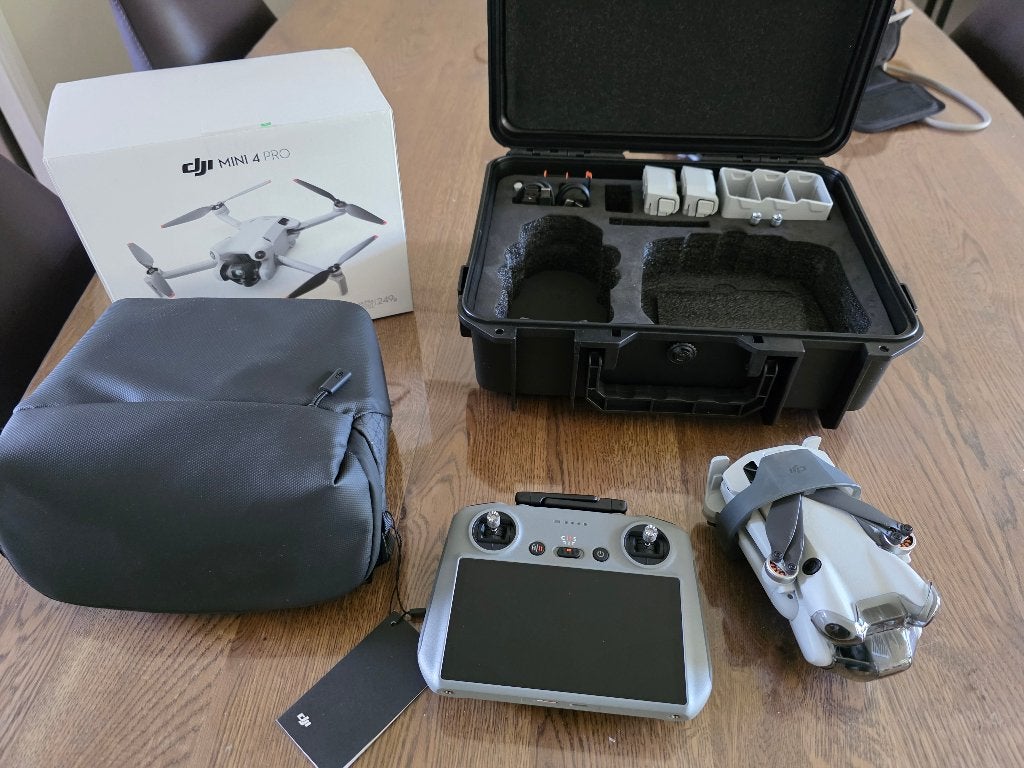 DJI Mini 4 Pro fly more combo, Ophalen, Cameradrone, Zo goed als nieuw, DJI
