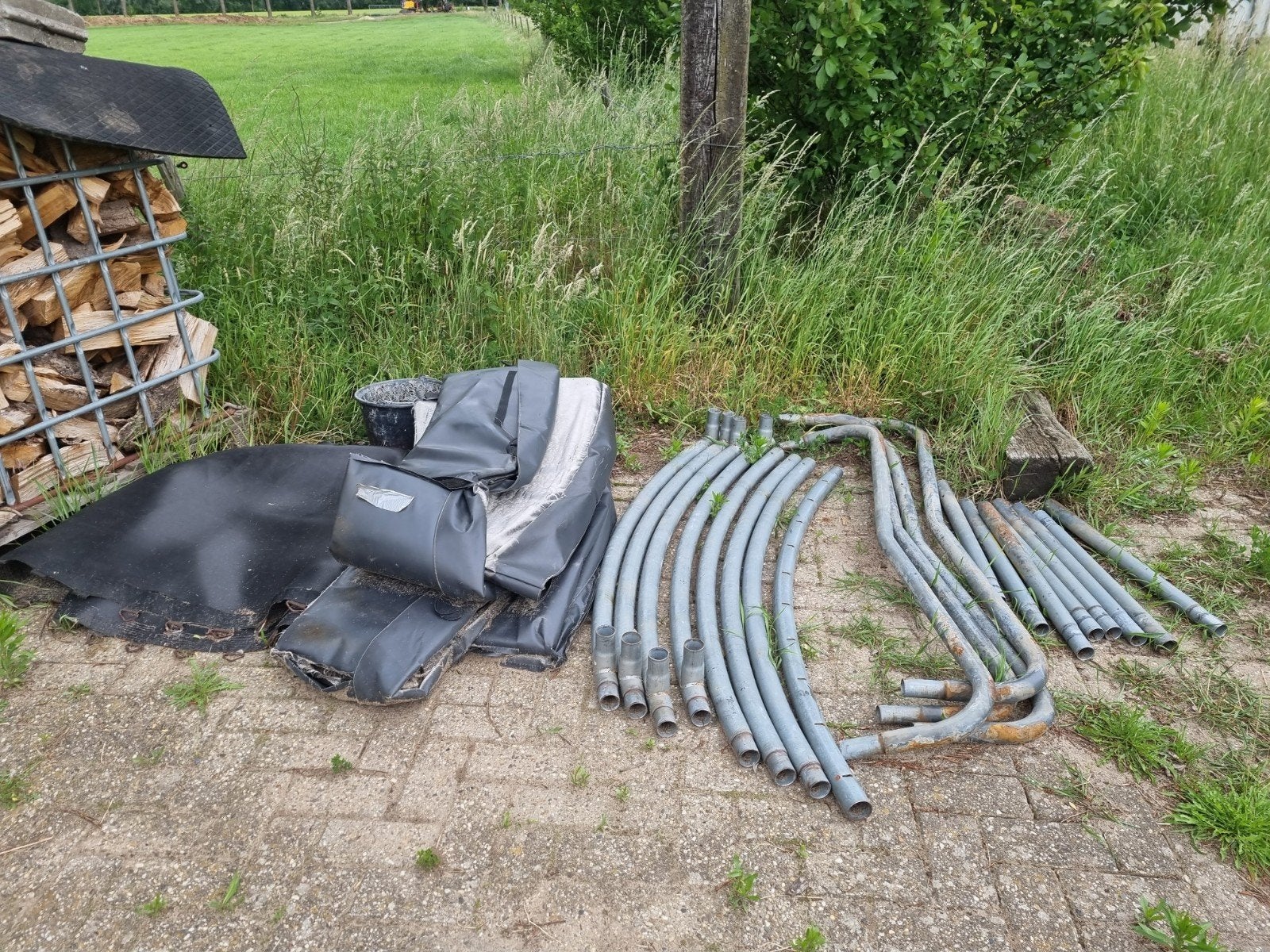 Trampoline veel gebruikt. Frame in zeer goede staat!, Ophalen, Gebruikt