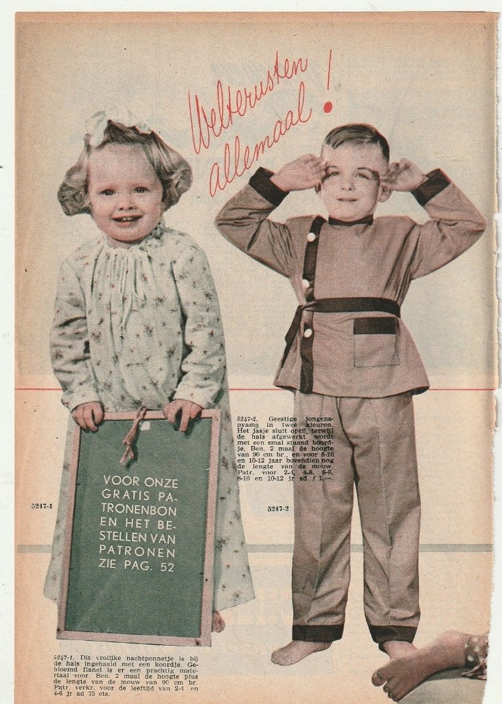 Vintage knipsel 1952 Kindermode pyjama's jongetje meisje, Verzenden, Overige typen
