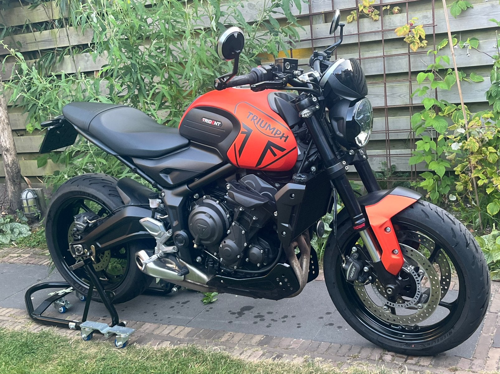 Triumph Trident 660 /Baja Orange / Custom / bj 2023 / 9500km, Motoren, Motorrijbewijs A, 3 cilinders, Particulier, Meer dan 35 kW