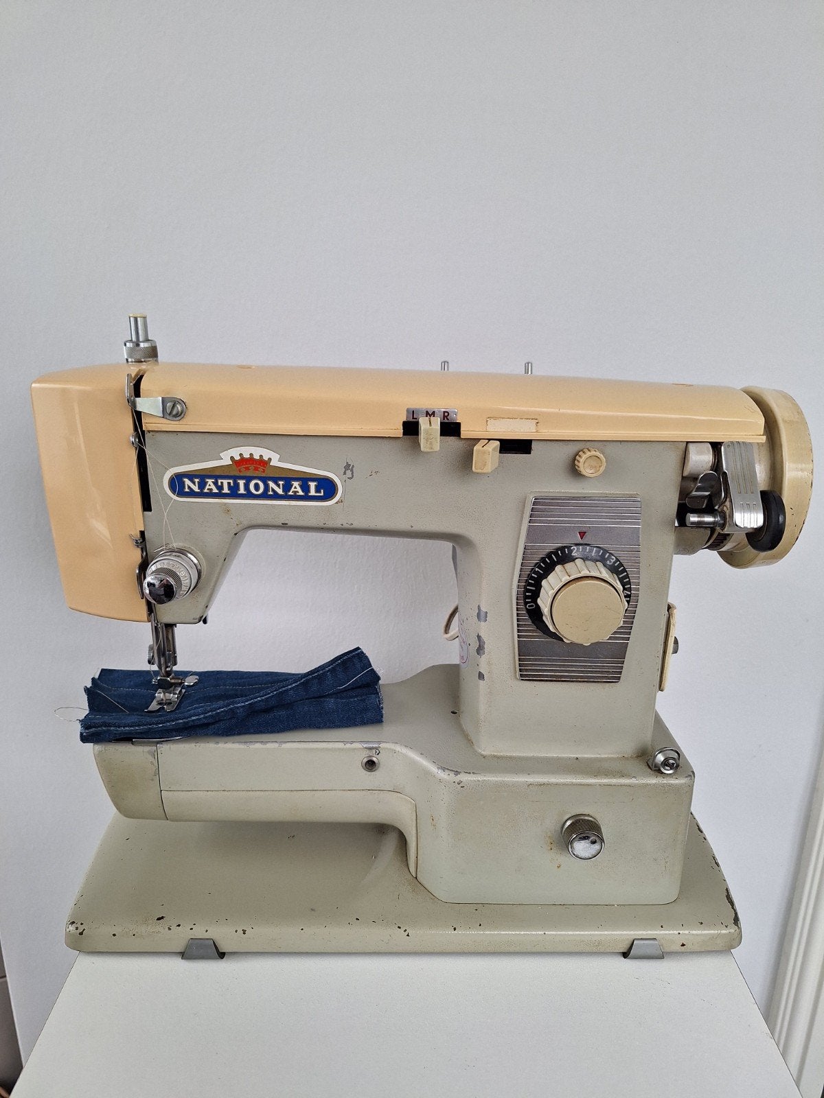 Vintage naaimachine NATIONAL met koffer & voetpedaal, Ophalen, Gebruikt, Naaimachine, Overige merken