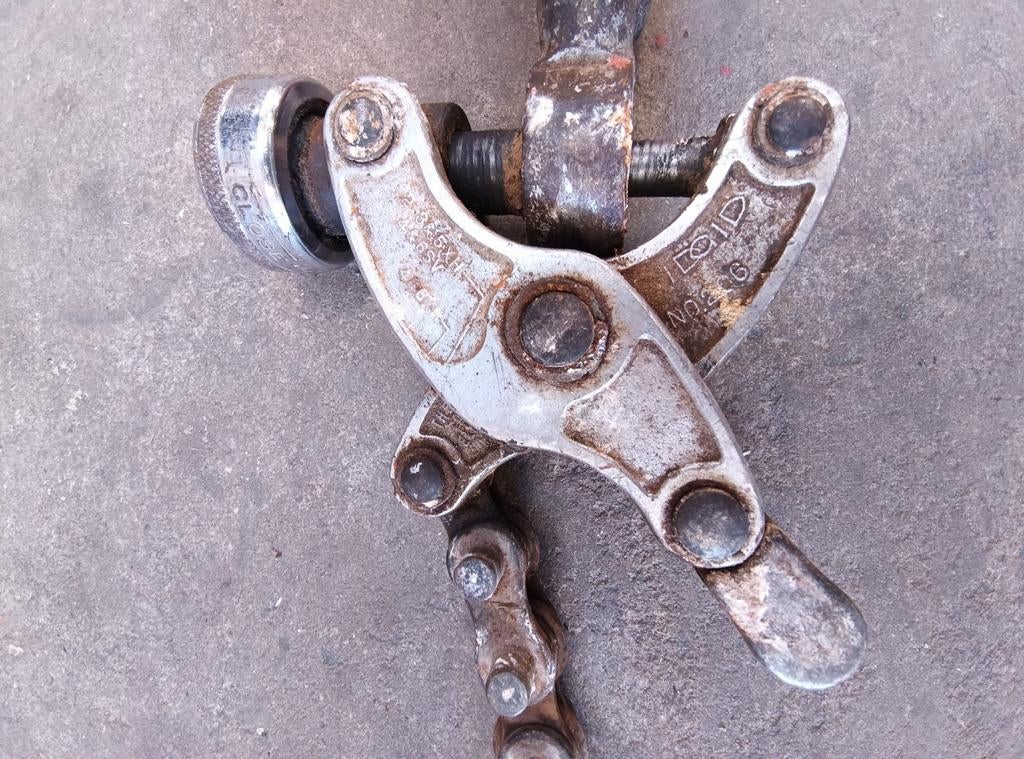 Ridgid kettingtang voor gietijzeren riolering, Doe-het-zelf en Verbouw, Gereedschap | Handgereedschap, Ophalen