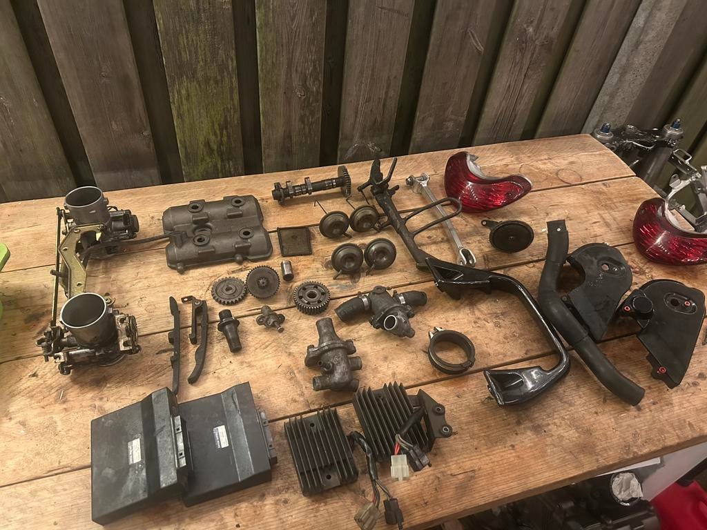Veel onderdelen voor Suzuki TL1000S / TL1000R., Motoren, Ophalen of Verzenden, Gebruikt