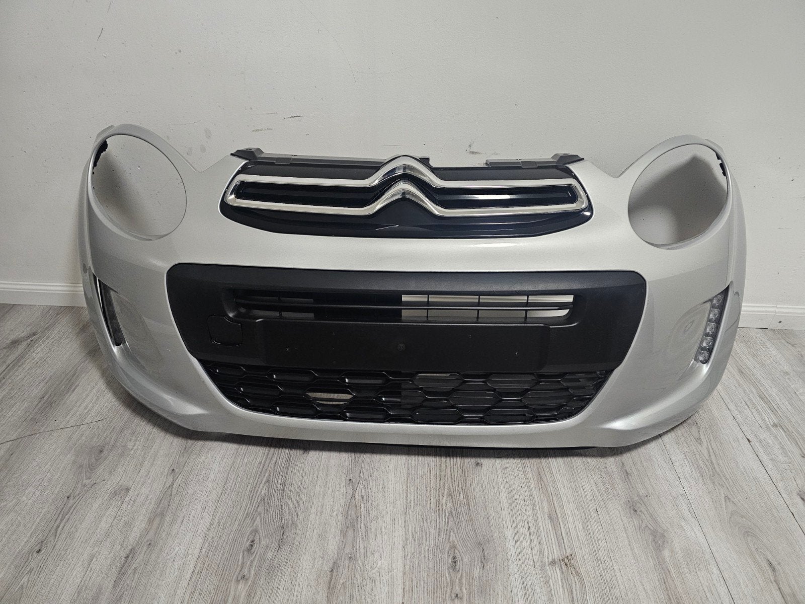 Citroen C1 compleet origineel voorbumper, Ophalen, Bumper