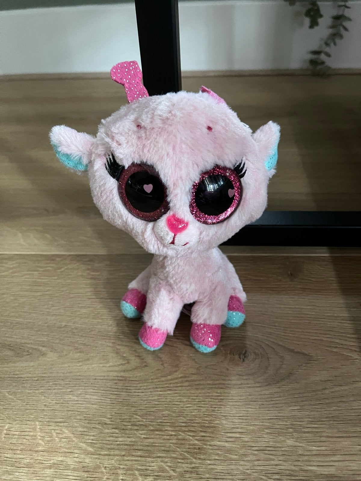 Roze knuffel met grote ogen - Zo goed als nieuw, Ophalen of Verzenden, Zo goed als nieuw, Roze, Overige typen
