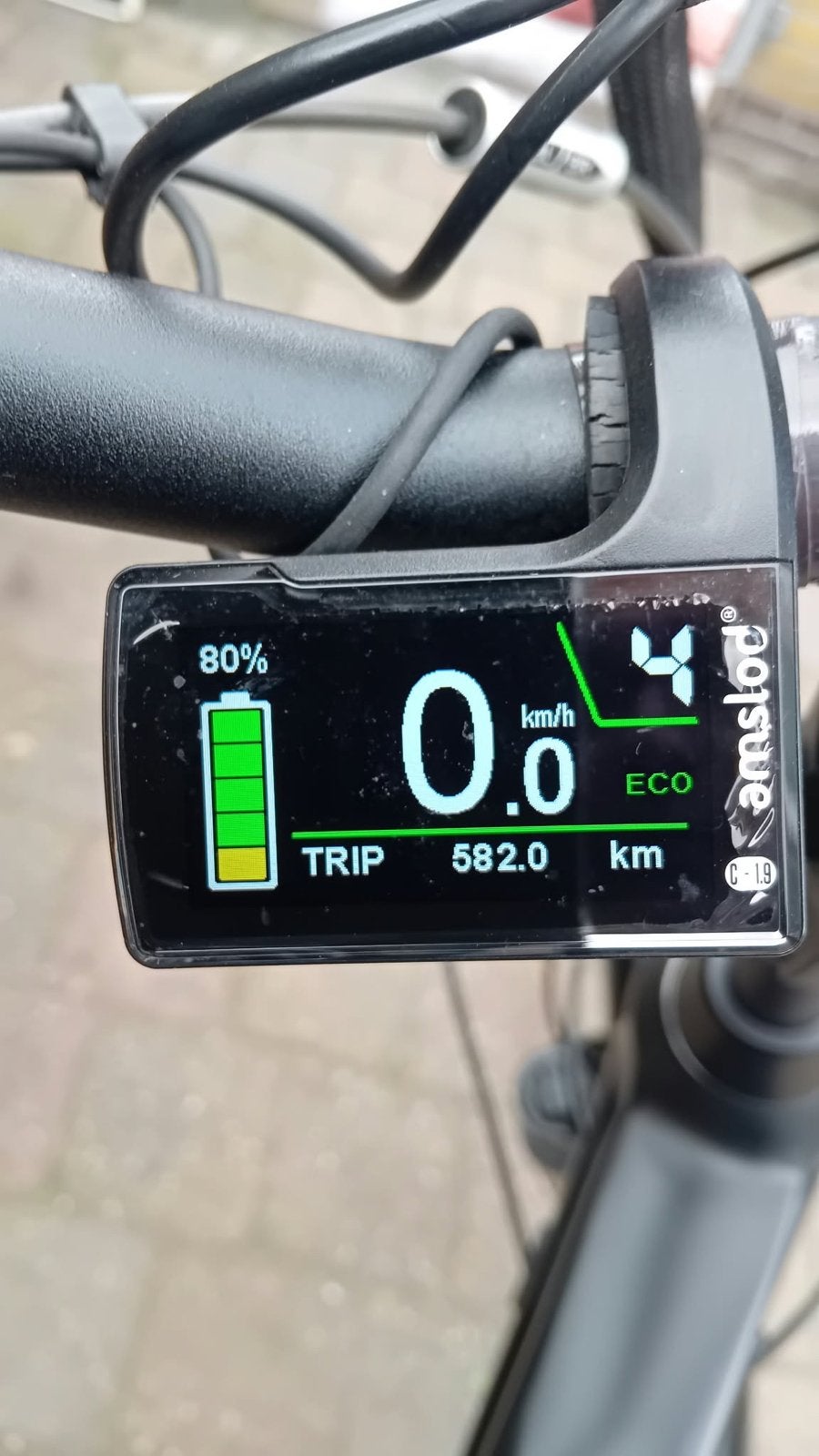 Elektrische fiets - Zo goed als nieuwe amslod zwart,, Zo goed als nieuw, 50 km per accu of meer, 55 tot 59 cm, Ophalen