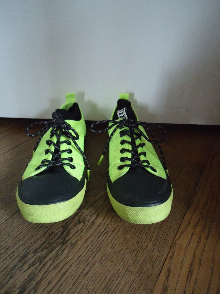 Nieuwe geel-zwarte Bikkembergs sortschoenen maat 40, Geel, Nieuw, Ophalen of Verzenden, Sneakers of Gympen