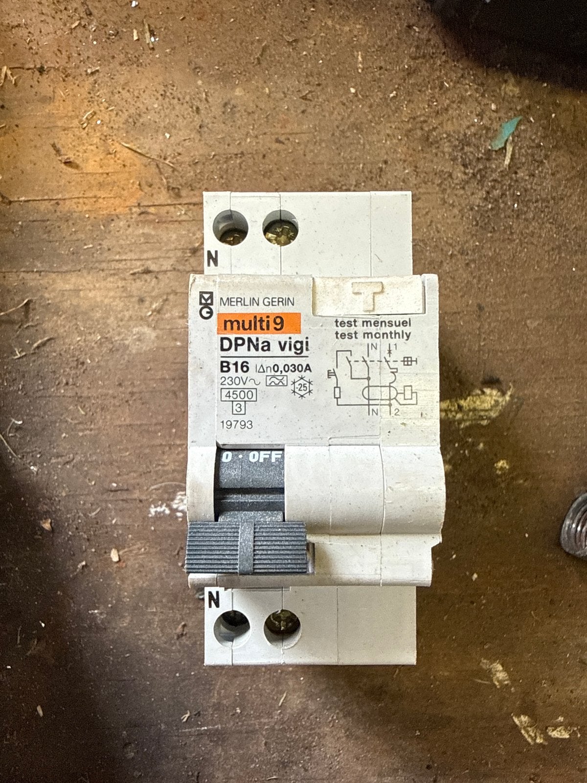 Merlin Gerin Multi 9 DPNa Vigi B16 Aardlekautomaat, Ophalen of Verzenden, Gebruikt, Schneider Electric, Aardlekautomaat