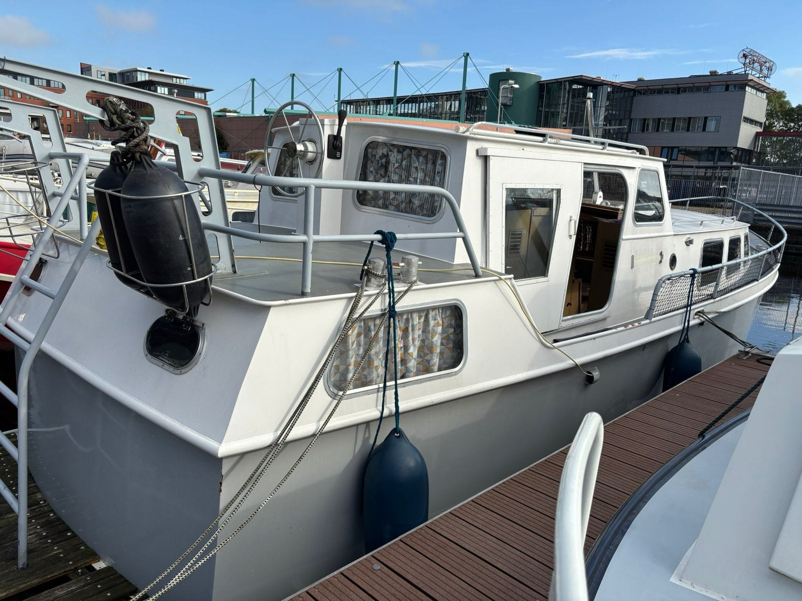 Rijo -Kruiser stalen motorboot, Watersport en Boten, Kruiser, Ophalen, Gebruikt, Keuken