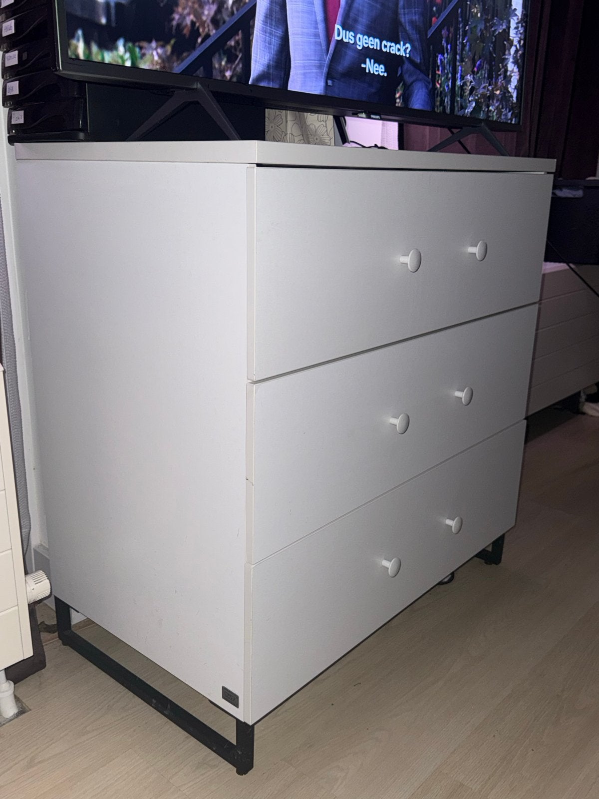 Witte commode met 3 lades - zo goed als nieuw, Ophalen, 50 tot 70 cm, Zo goed als nieuw, 75 tot 100 cm