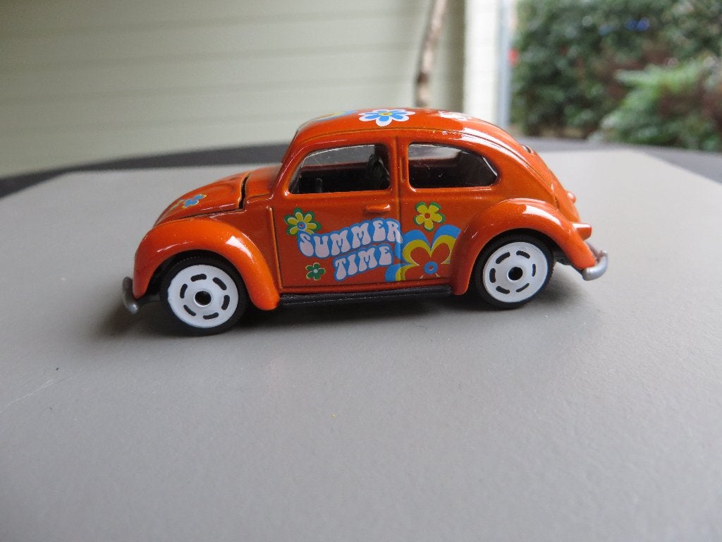 Majorette Volkswagen Kever SUMMERTIME, Hobby en Vrije tijd, Modelauto's | Overige schalen, Ophalen of Verzenden, Zo goed als nieuw