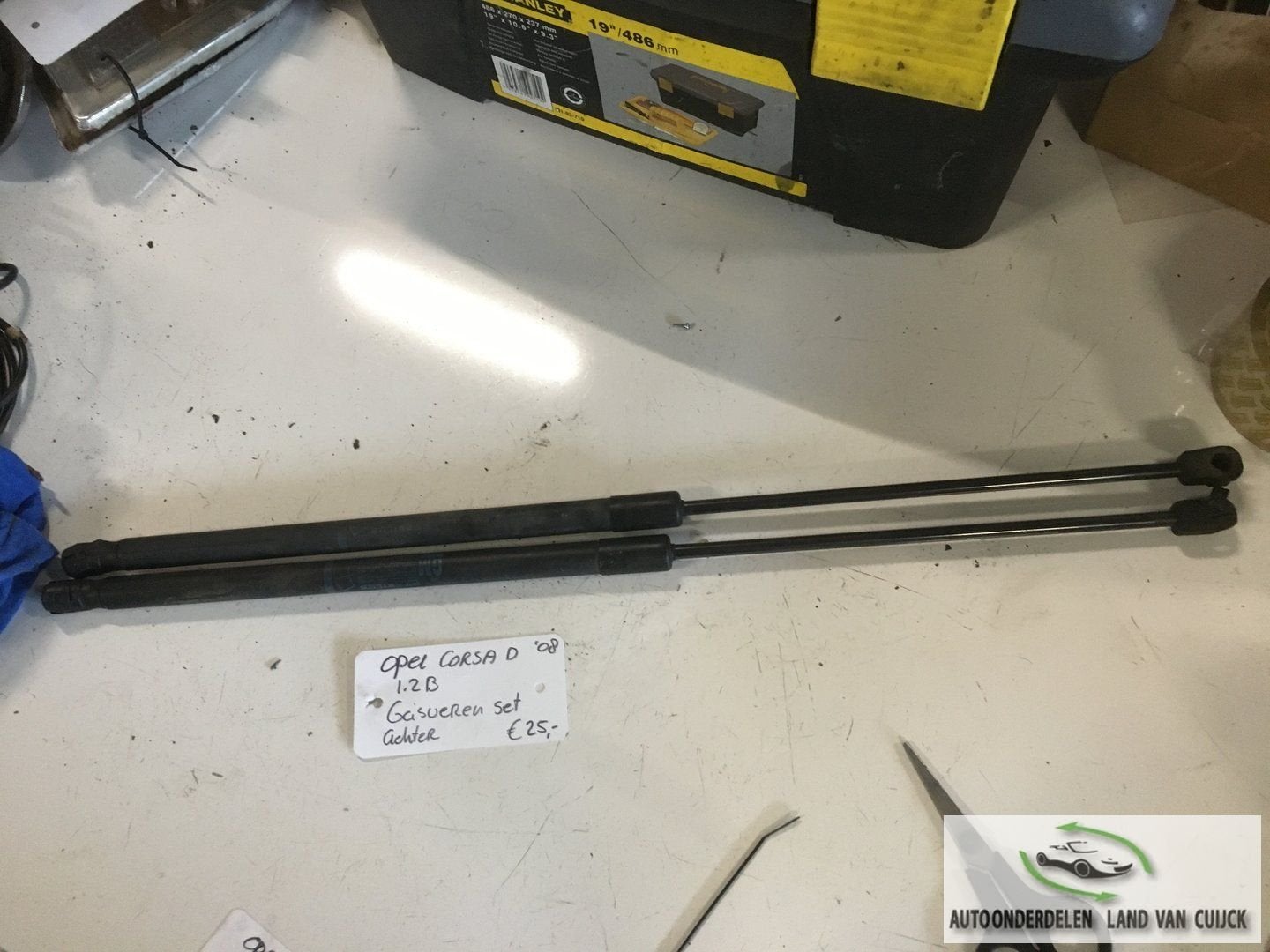 Opel Corsa D 2010 Gasveren set achterklep, Gebruikt, -, -, Ophalen of Verzenden