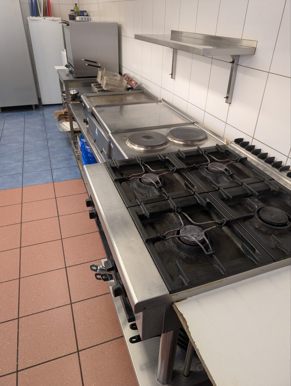 Complete horeca keuken inventaris te koop, Zakelijke goederen, Horeca | Keukenapparatuur, Ophalen, Gebruikt, RVS Meubilair