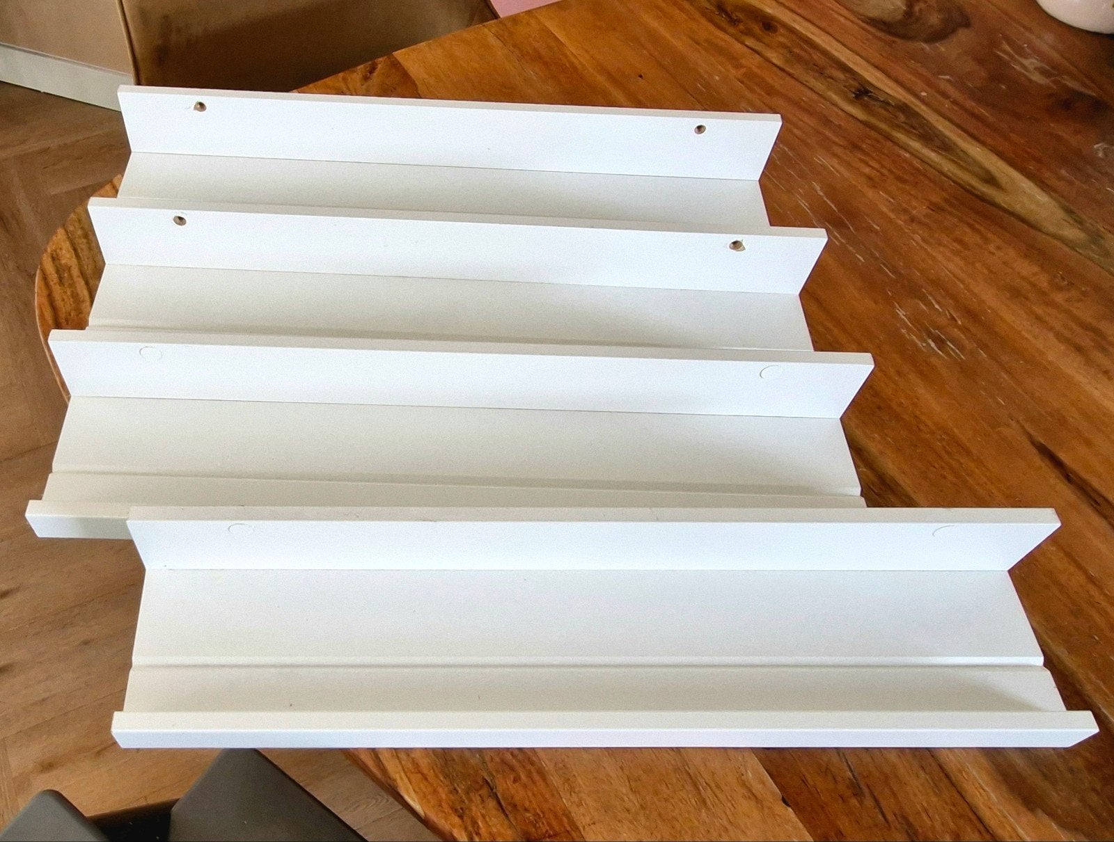 Set van 4 witte fotolijsten/boekenplankjes (Ikea Mosslanda), Ophalen, Gebruikt