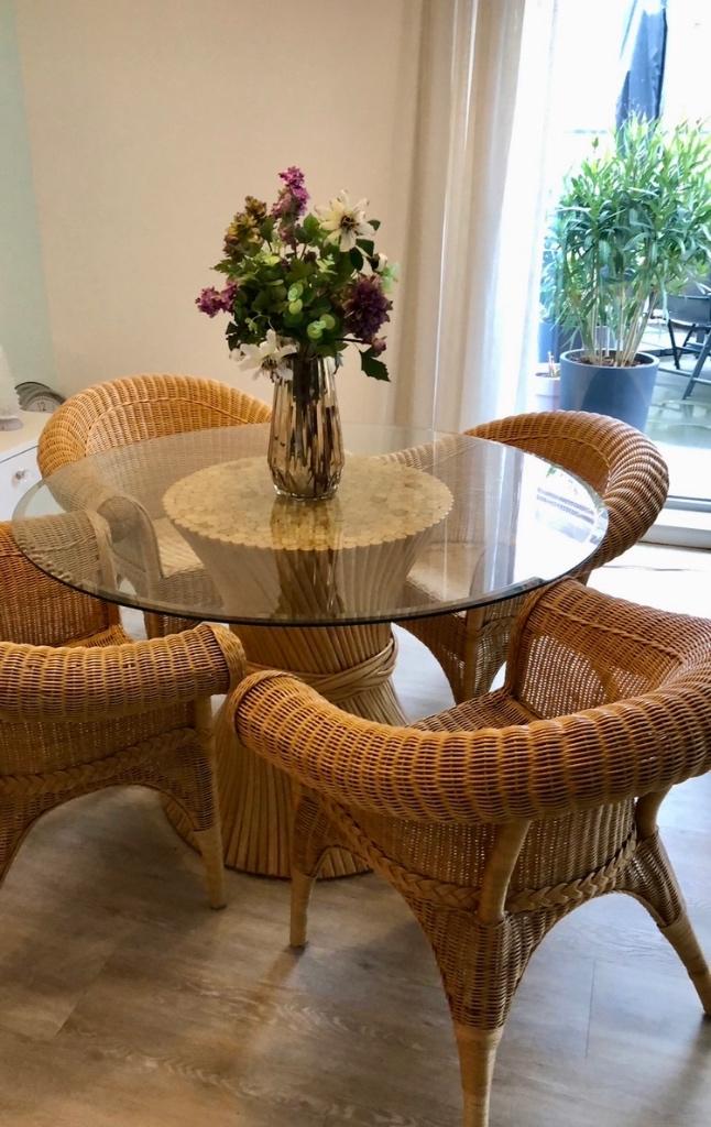 Eetafel glas rond  met 4 chairs, Huis en Inrichting, Tafels | Eettafels, Gebruikt, 50 tot 100 cm, 50 tot 100 cm, Vier personen