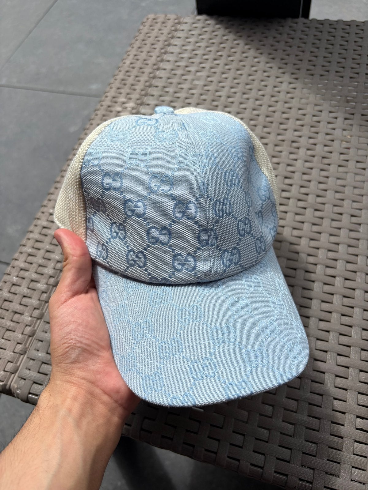 Gucci petje babyblauw - Maat M - Zo goed als nieuw, Kleding | Dames, Ophalen of Verzenden, Zo goed als nieuw, Pet