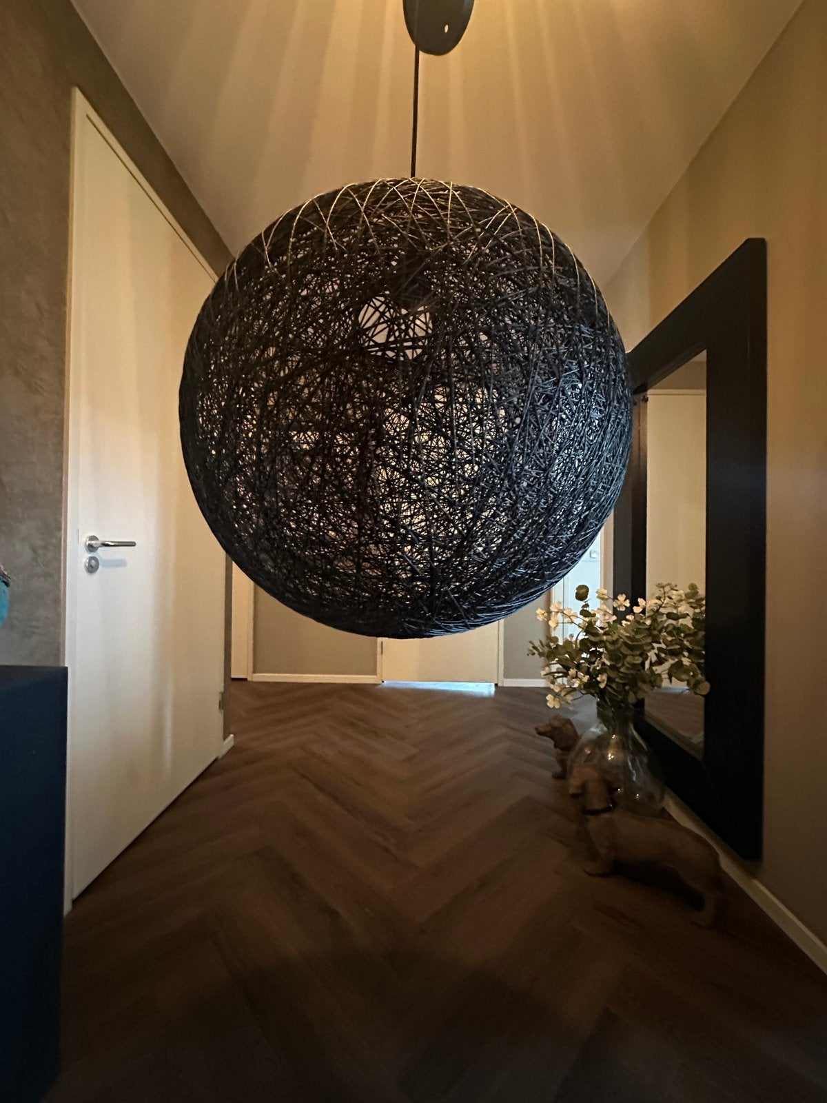 Moderne zwarte draadlamp - sfeervolle hanglamp 50 cm, Huis en Inrichting, Ophalen of Verzenden, Zo goed als nieuw, Kunststof, E27 (groot)