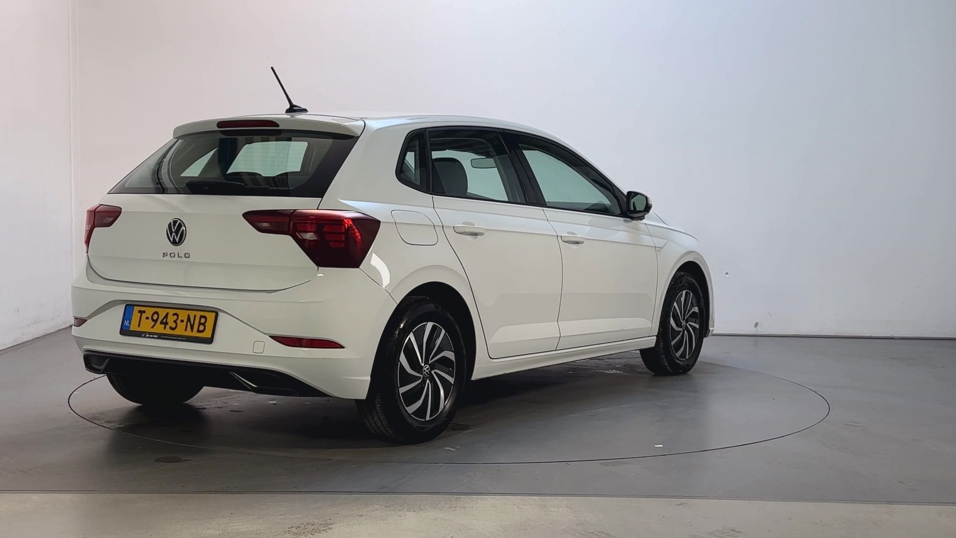 Volkswagen Polo 1.0 TSI Life Navigatie DAB+ App-Connect, Auto's, Voorwielaandrijving, Dealer onderhouden, Stof, Met garantie (alle)